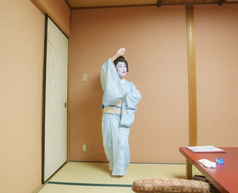 Tokyo: Private dinner with Geisha at a Member's only Ryotei - Who Should Consider This Experience?