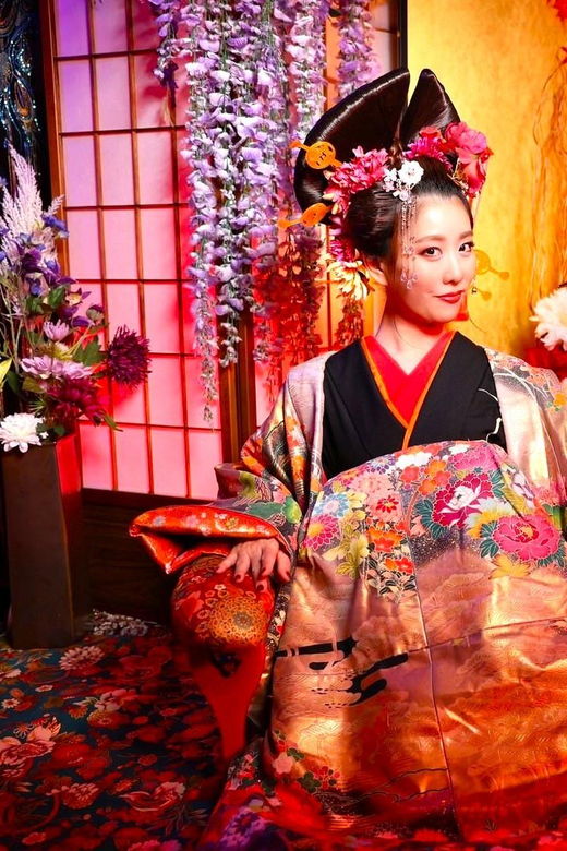 tokyo-private-makeover-photography-studio-in-luxury-kimono