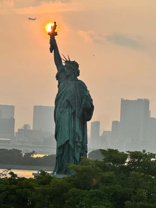 Tokyo: Private Night Tour with Hotel Pickup - Authentic Experiences and Review Insights