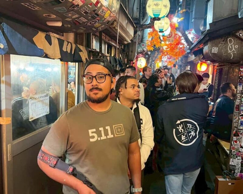 Tokyo: Private Shinjuku Tour - Golden Gai, Unlimited Sake - Who Should Consider This Tour?