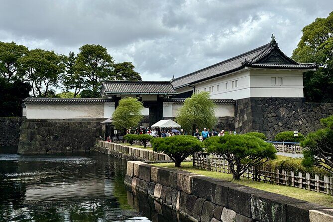 Tokyo Private Sightseeing Tour by Car with Local Guide - FAQs