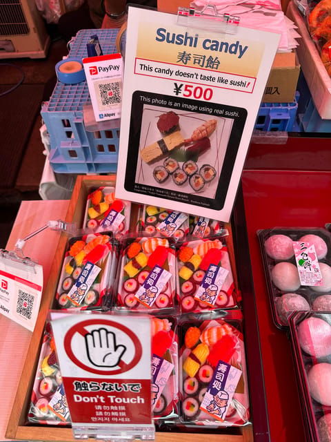 tokyo-private-tour-eat-shop-in-tsukiji-fish-market