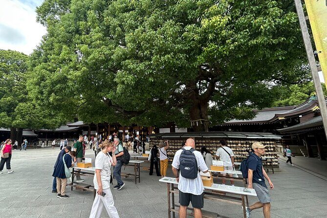 Tokyo Private Walking Tour Shibuya, Harajuku and Meiji Jingu - FAQs