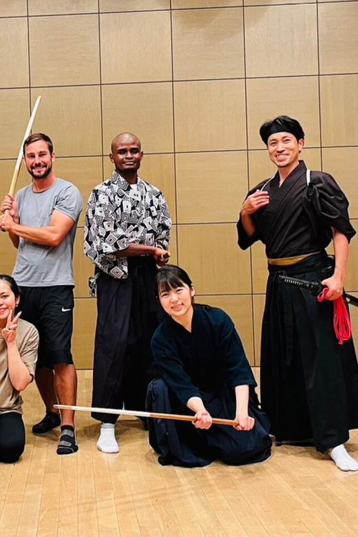 tokyo-samurai-experience-with-a-real-sword