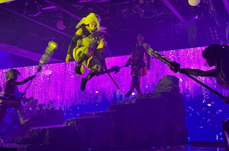 Tokyo: Samurai Restaurant Show Ticket with 2 Drinks - FAQ