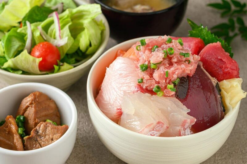 tokyo-seafood-buffet-restaurant-iroha-meal-tuna-filleting