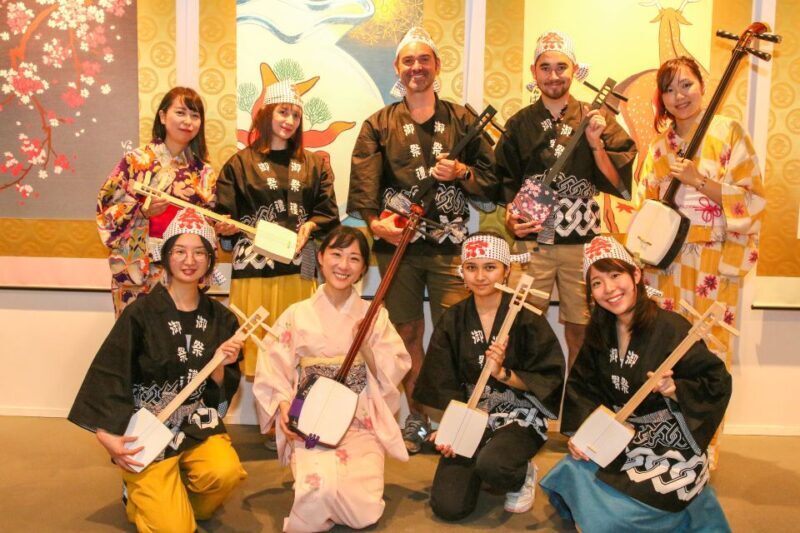 TOKYO SHAMILet's make a mini shamisen and play it! - Who Should Consider This Experience?