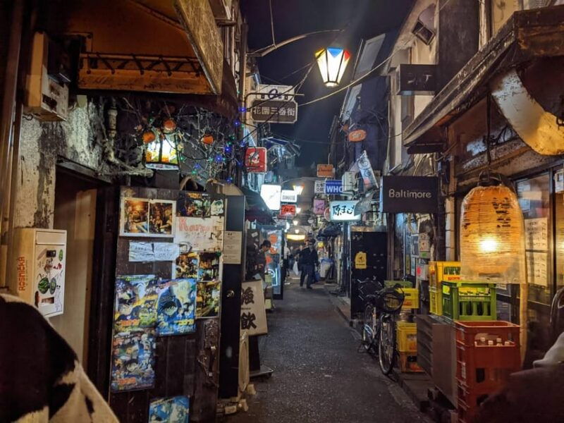 tokyo-shinjuku-golden-gai-bar-hopping-that-only-locals-know