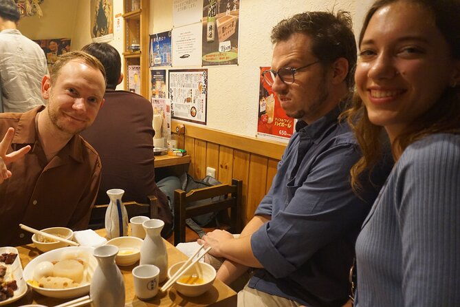 tokyo-shinjuku-hidden-japanese-bar-tour-neon-light-city-2