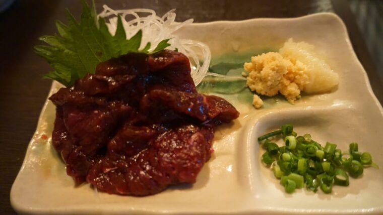 tokyo-shinjuku-hidden-japanese-bar-tour-neon-light-city