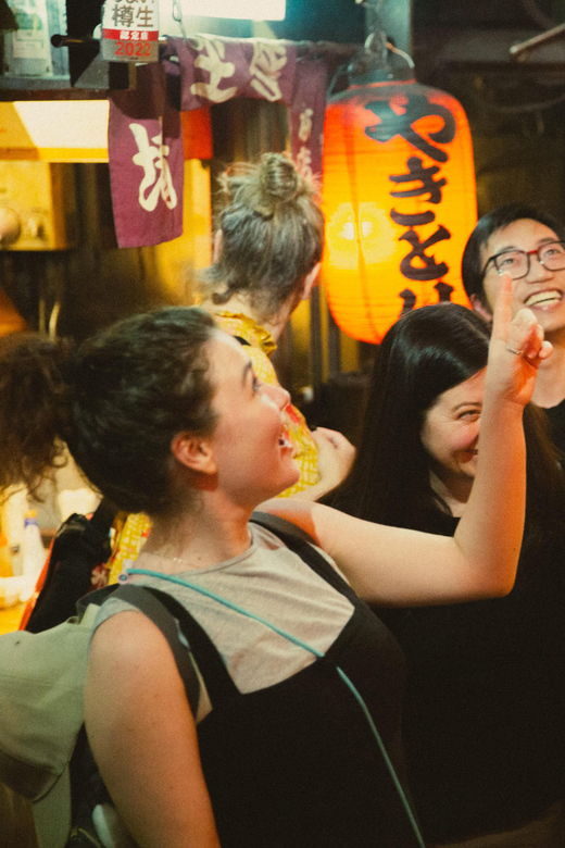 tokyo-shinjuku-izakaya-and-golden-gai-bar-hopping-tour