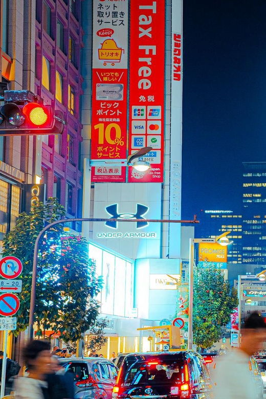 tokyo-shinjuku-private-walking-back-street-night-tour