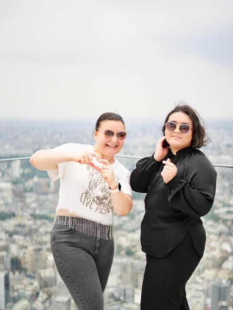 tokyo-shinjuku-shibuya-historical-guided-photoshoot-tour