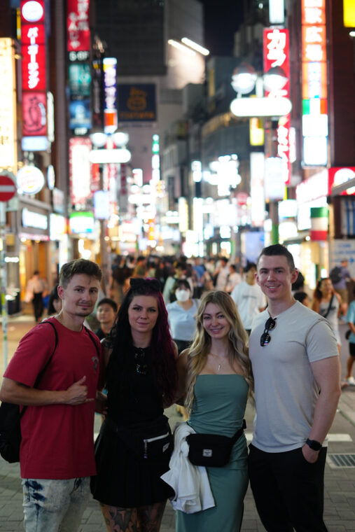 tokyo-shinjuku-shibuya-historical-guided-photoshoot-tour