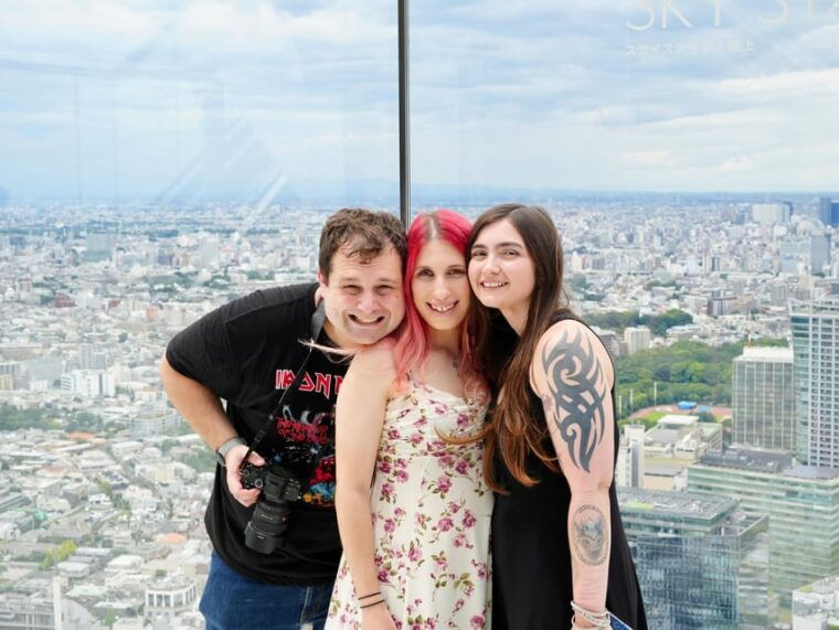 tokyo-shinjuku-shibuya-historical-guided-photoshoot-tour