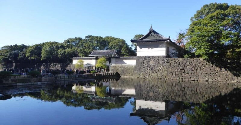 tokyo-shogun-tour-of-the-imperial-palace-east-gardens