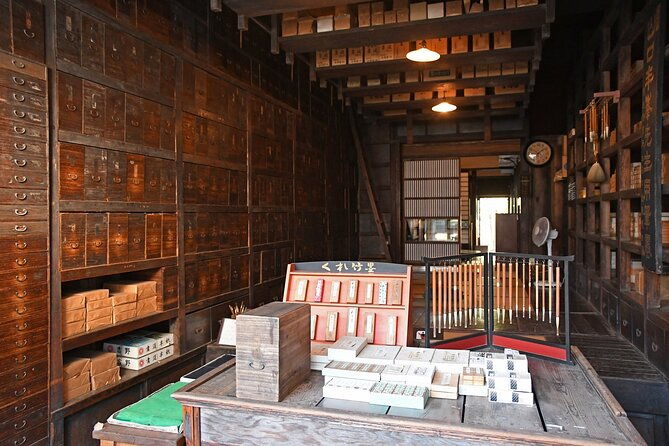 tokyo-studio-ghibli-museum-and-ghibli-film-appreciation-tour