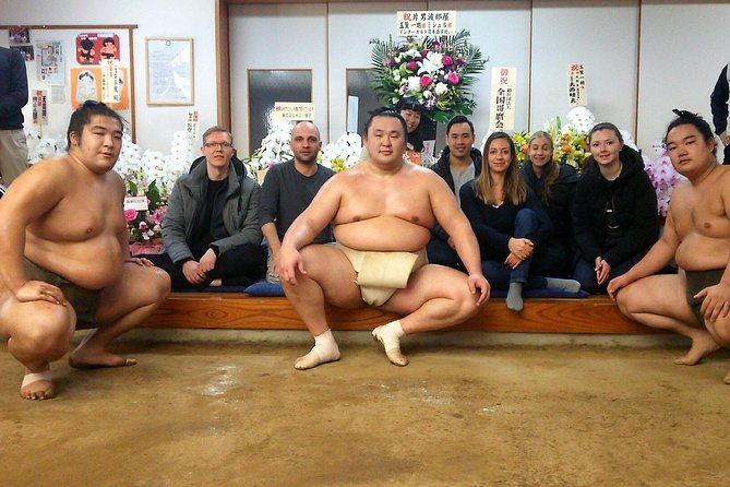 tokyo-sumo-morning-practice-in-ryogoku-photo-shoot-w-wrestlers