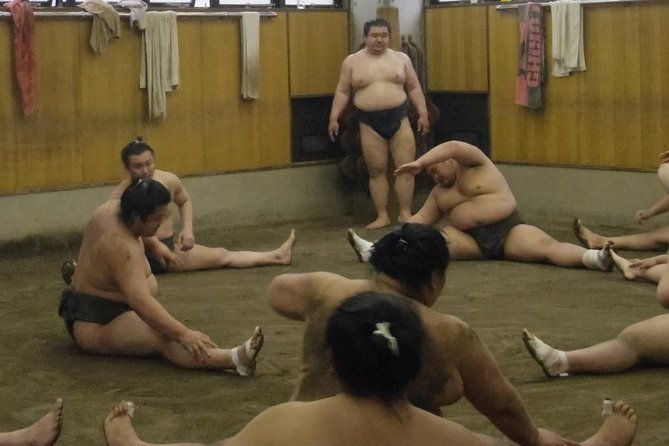 tokyo-sumo-morning-practice-tour-at-stable