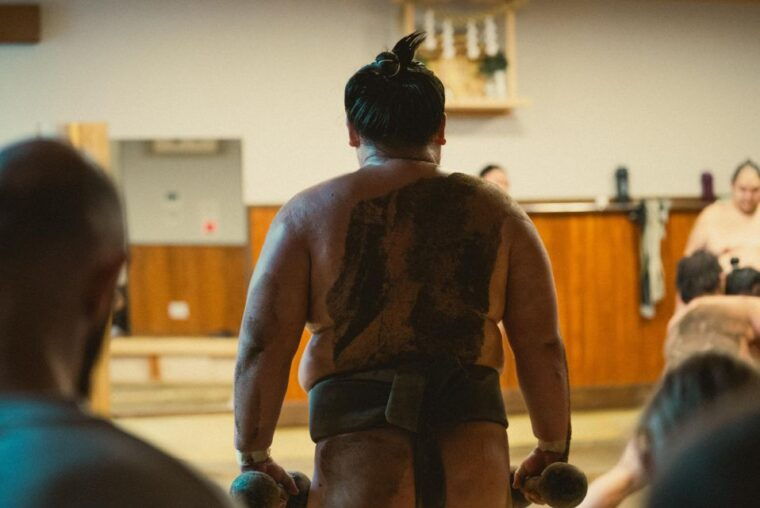 tokyo-sumo-morning-practice-tour-at-sumida-city