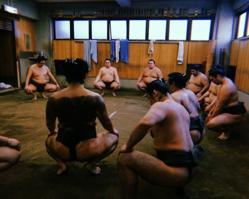 tokyo-sumo-morning-practice-tour-in-ryogoku-and-photo-shoot