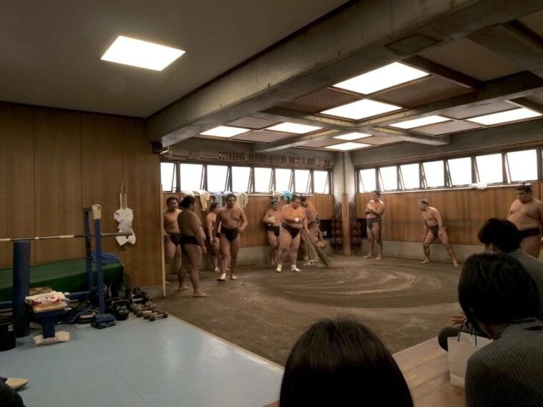 tokyo-sumo-practice-tour-with-ring-side-seat-and-photoshoot