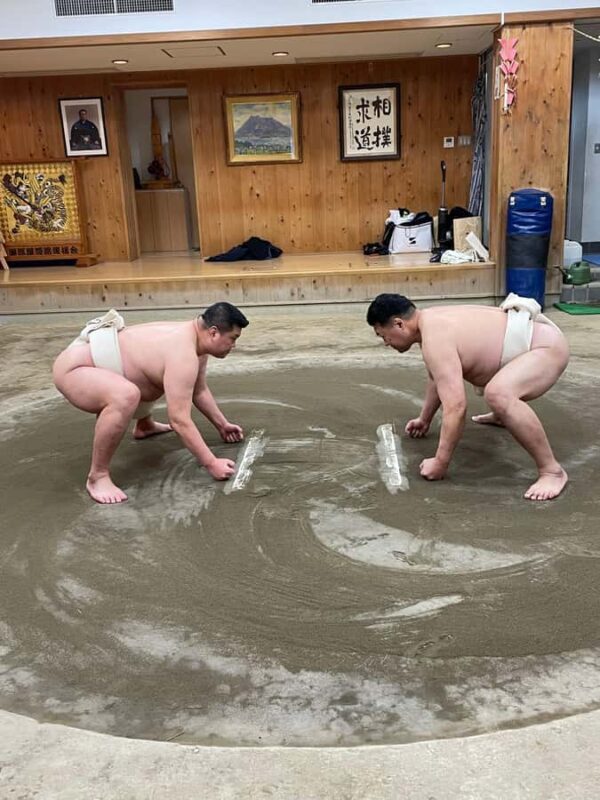 Tokyo: Sumo Wrestling Experience with Former Wrestlers - Key Points