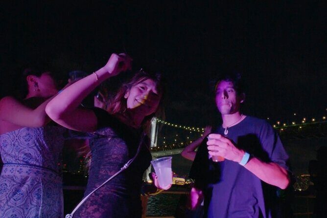 Tokyo Sunset Boat Party with Music Drinks and Vibes - Why Reviewers Love It