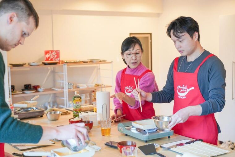 tokyo-sushi-cooking-class-with-sake-tasting