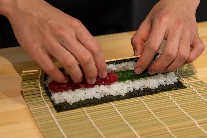 tokyo-sushi-making-class-with-chef-and-culture