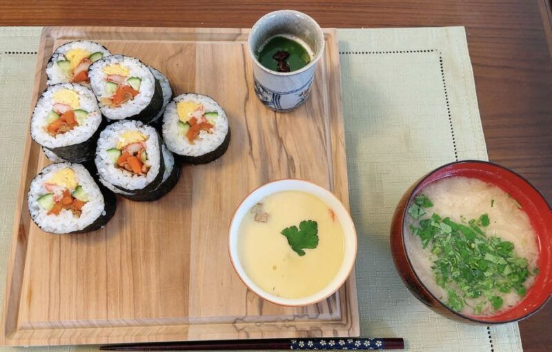 tokyo-sushi-roll-and-side-dish-cooking-experience