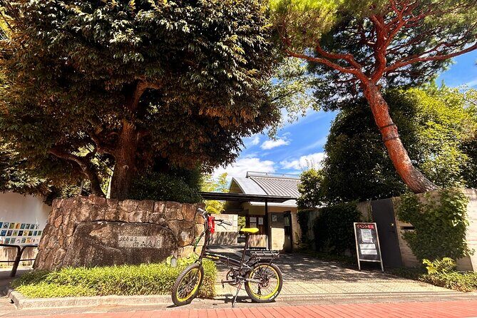 TOKYO: Tailored Gardens tour with Pro Gardener by E-bike -BASIC - Practical Tips for Future Travelers