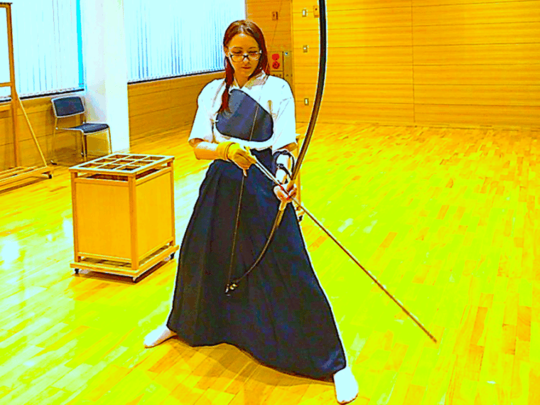 tokyo-the-only-genuine-japanese-archery-kyudo-experience