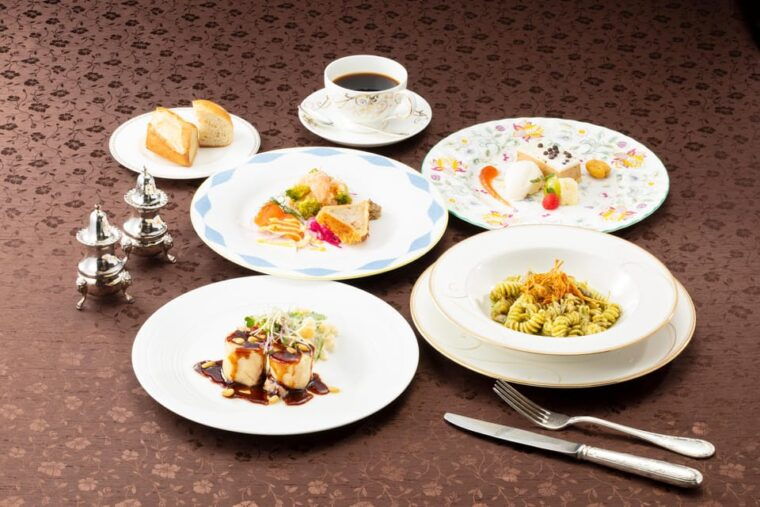 tokyo-tokyo-bay-dinner-cruise