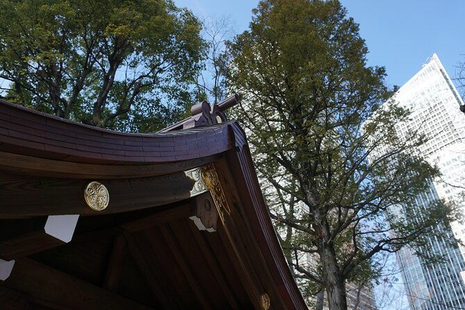tokyo-top-3-hidden-tokyo-tower-photo-spots-and-local-shrine-tour