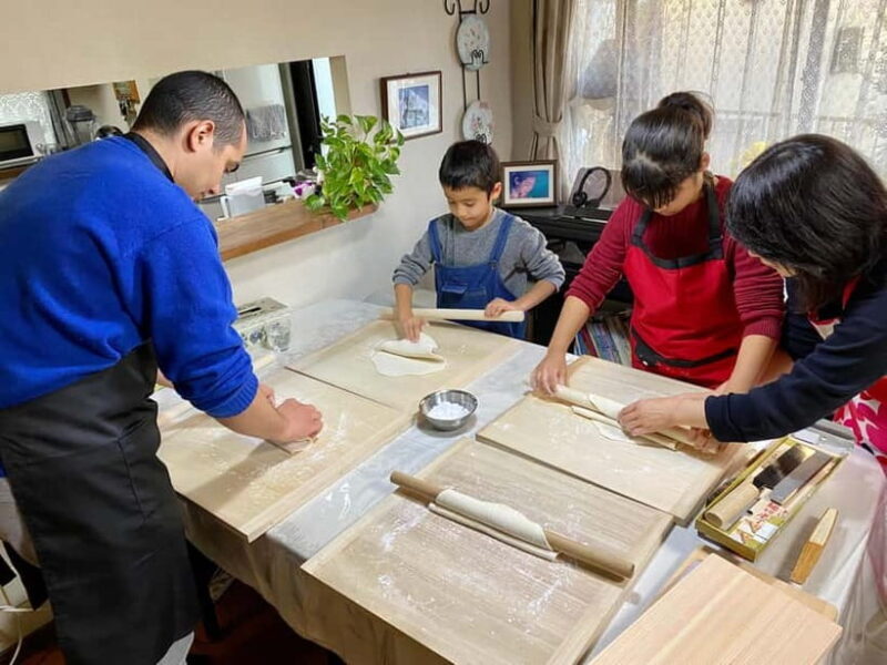 Tokyo: Traditional foot-kneaded Udon noodles class - Authenticity & Cultural Insights