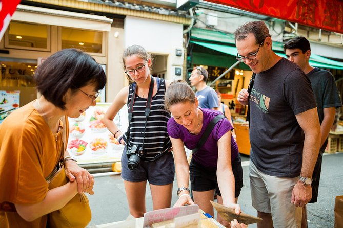 tokyo-tsukiji-fish-market-90min-walking-tour-2
