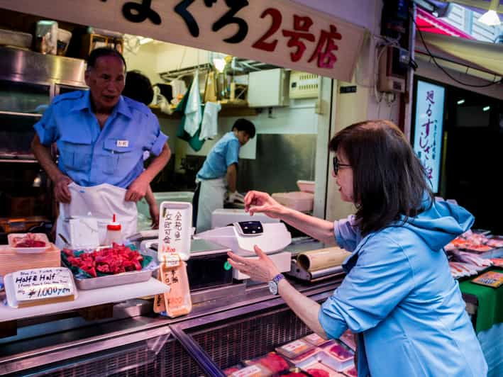 tokyo-tsukiji-fish-market-90min-walking-tour
