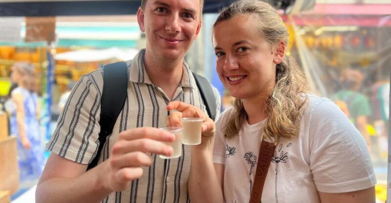 tokyo-tsukiji-fish-market-food-and-walking-tour-2