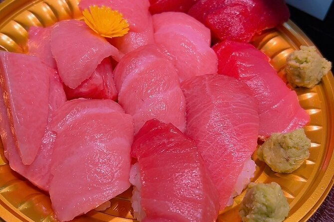 tokyo-tsukiji-fish-market-seafood-street-eats