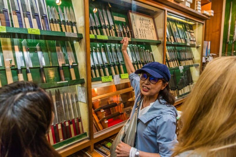 tokyo-tsukiji-fish-market-street-food-tour-with-tasting