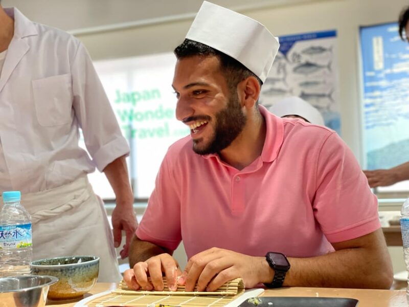 tokyo-tsukiji-fish-market-sushi-making-class-with-pro-chef