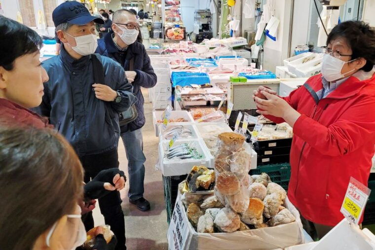 tokyo-tsukiji-market-guided-tour-sushi-making-experience