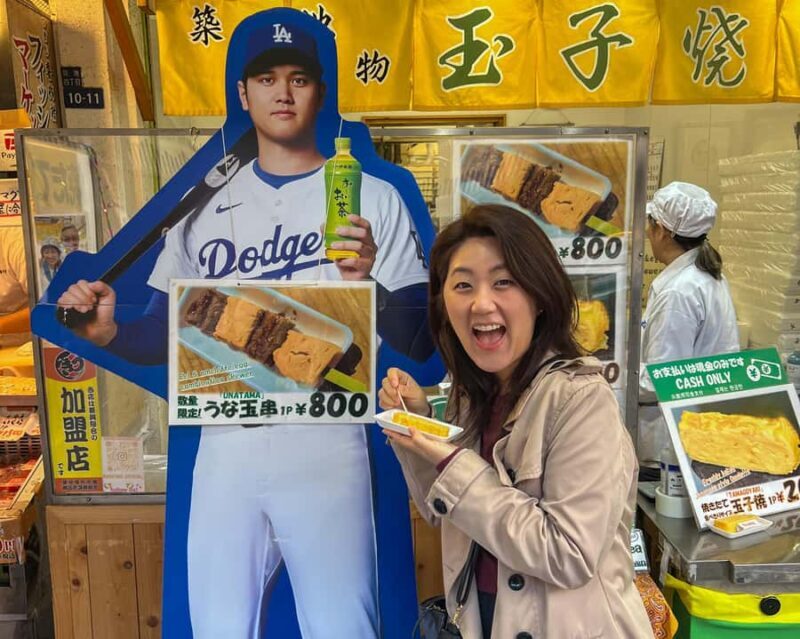 Tokyo: Tsukiji Outer Market Foodie Walk with 5 Tastings - Authentic Insights from Reviews