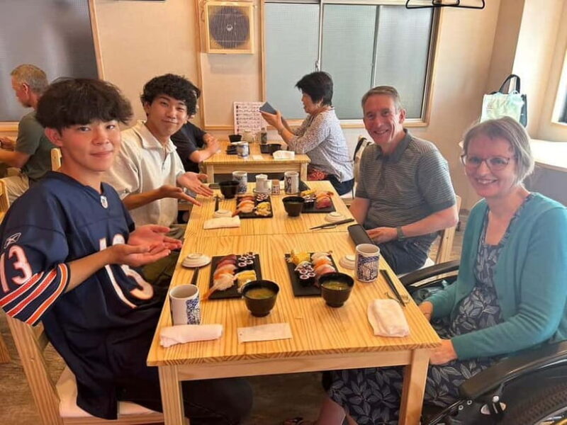 Tokyo: Tsukiji walking and sushi tour with Uni Students - A Deeper Look into the Tsukiji Walking and Sushi Tour