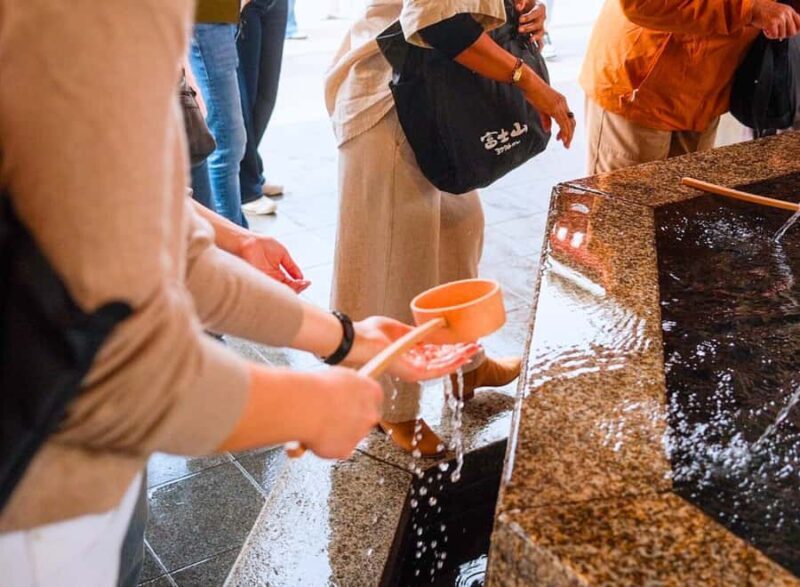 Tokyo : Visite à Pied Asakusa & Sensoji (GUIDE FRANÇAIS) - What You Get for the Price