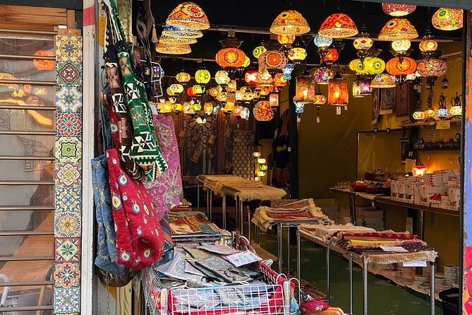 tokyo-walking-tour-of-historic-shopping-streets-yanaka