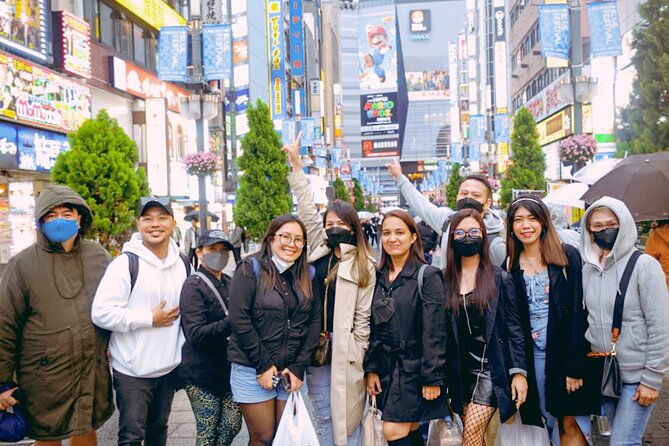 tokyo-walking-tour-with-licensed-guide-shinjuku-2