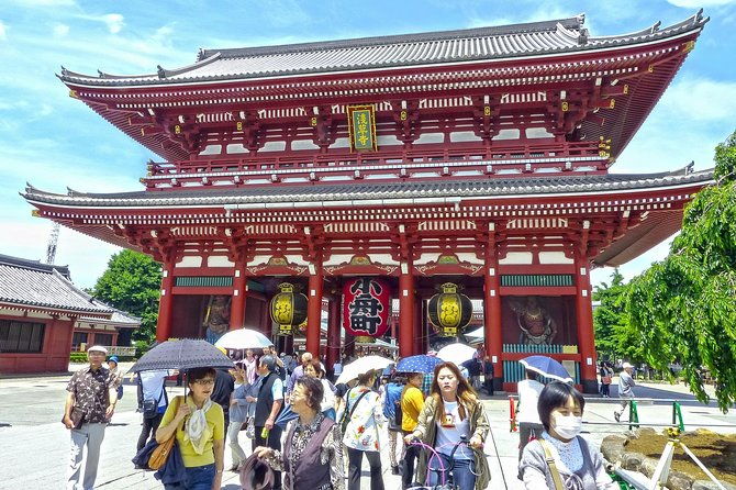tokyo-walking-tour-with-professional-guide