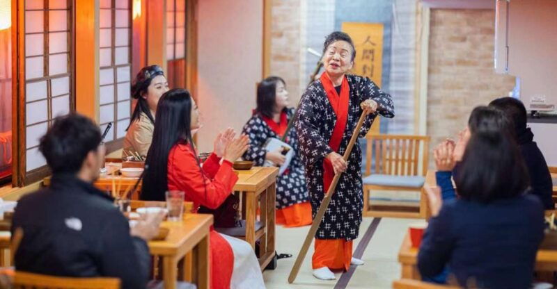 tokyo-yakatabune-dinner-cruise-with-japanese-show-drinks